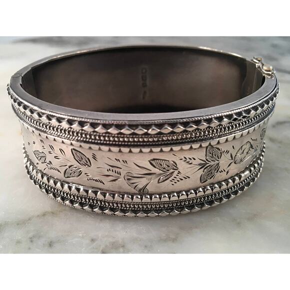 Antique Sterling English Engraved Bangle Bracelet